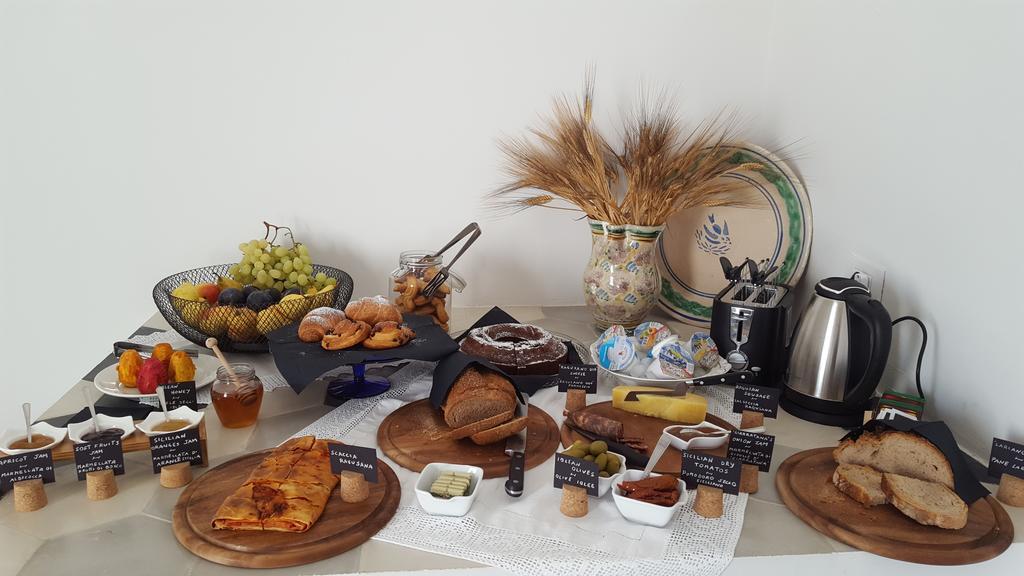 Epoca - Camere Con Stile Ragusa Bagian luar foto