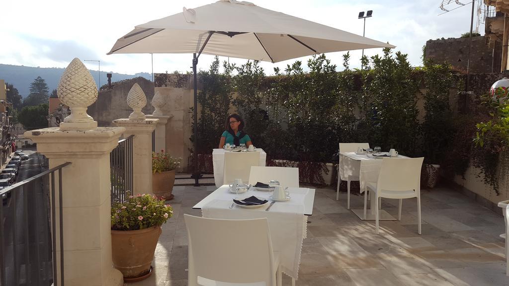 Epoca - Camere Con Stile Ragusa Bagian luar foto