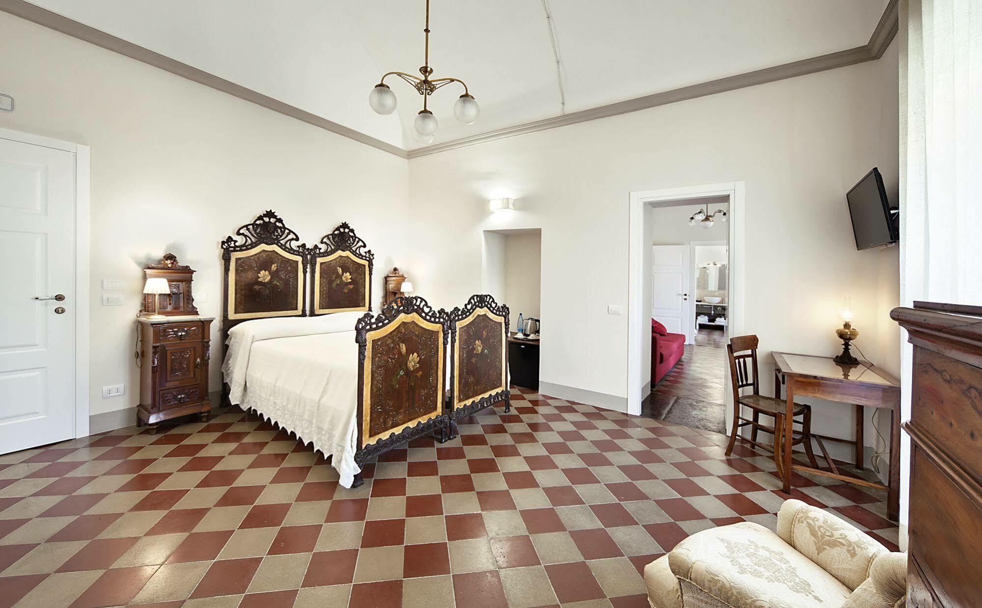 Epoca - Camere Con Stile Ragusa Bagian luar foto